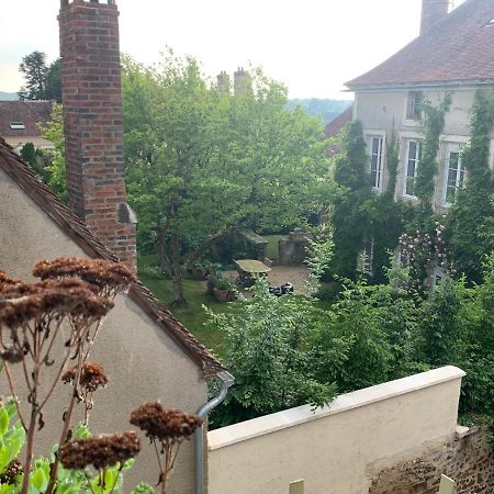 Le Nid Perche Bed and Breakfast Saint-Sauveur-en-Puisaye Exteriör bild