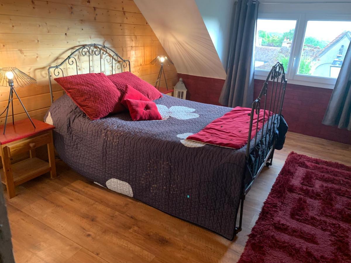 Le Nid Perche Bed and Breakfast Saint-Sauveur-en-Puisaye Exteriör bild