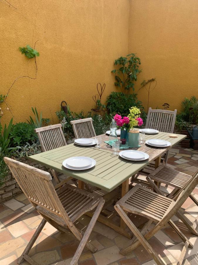 Le Nid Perche Bed and Breakfast Saint-Sauveur-en-Puisaye Exteriör bild