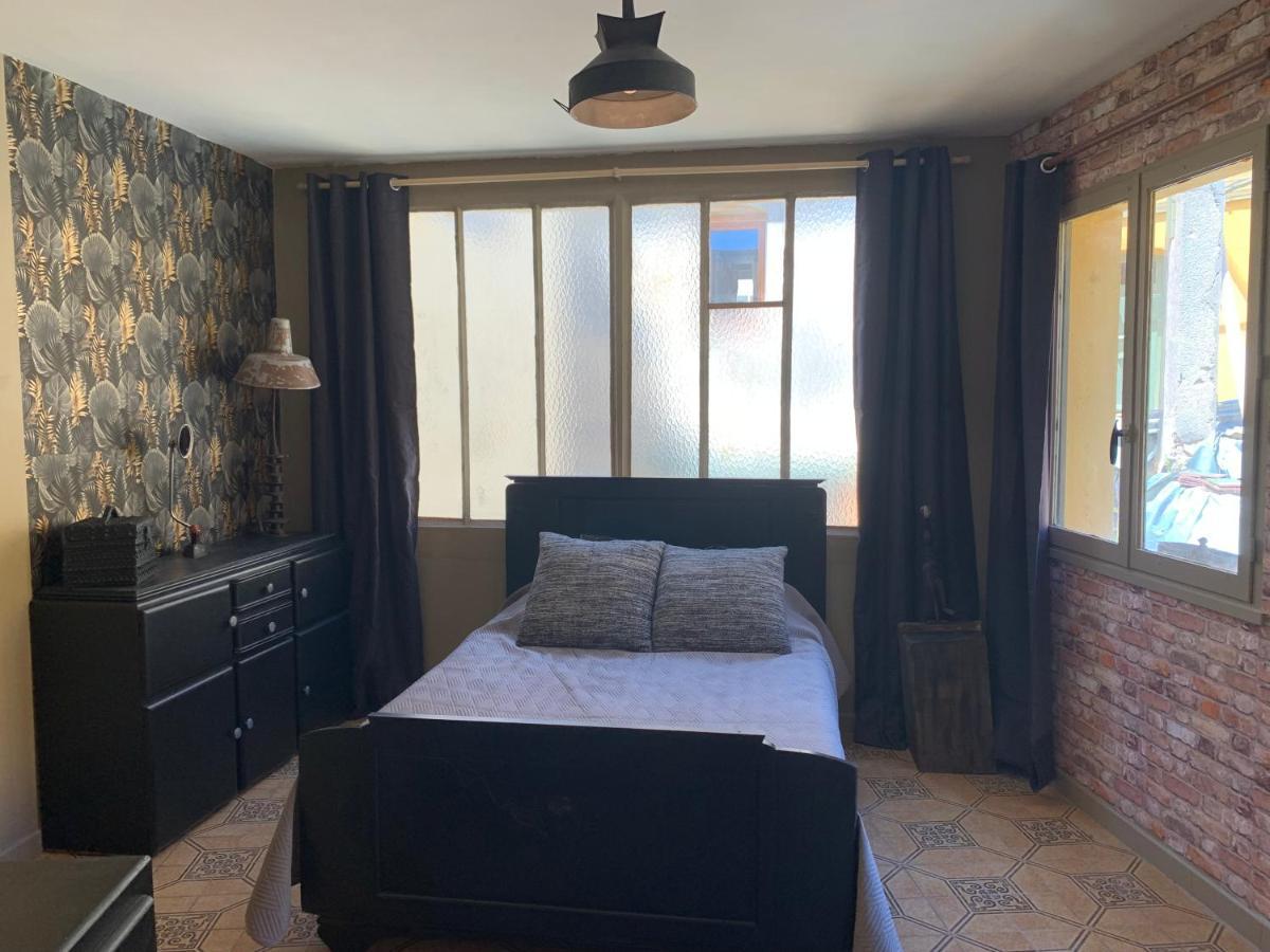 Le Nid Perche Bed and Breakfast Saint-Sauveur-en-Puisaye Exteriör bild